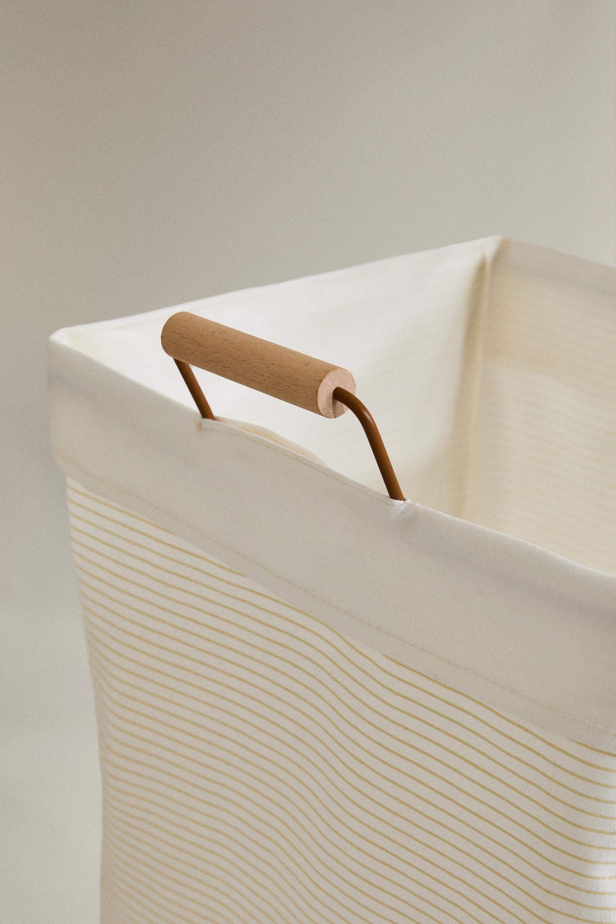 FOLDING LAUNDRY BASKET